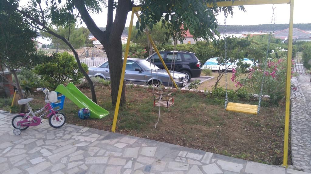 Holiday Home Vjeka Раб Екстериор снимка